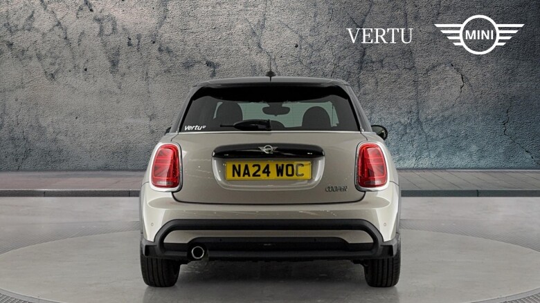 MINI Cooper 1.5 C Exclusive 5dr Auto Petrol Hatchback